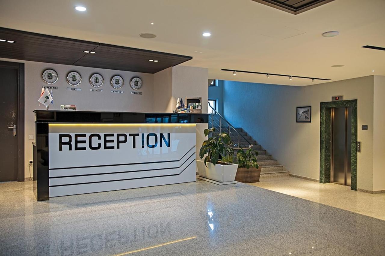 Aparthotel Room 107 At Orbi Palace In バクリアニ エクステリア 写真